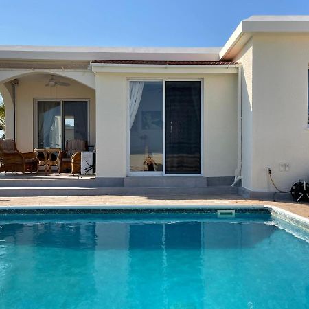 Coral Bungalow Coral Bay Extérieur photo