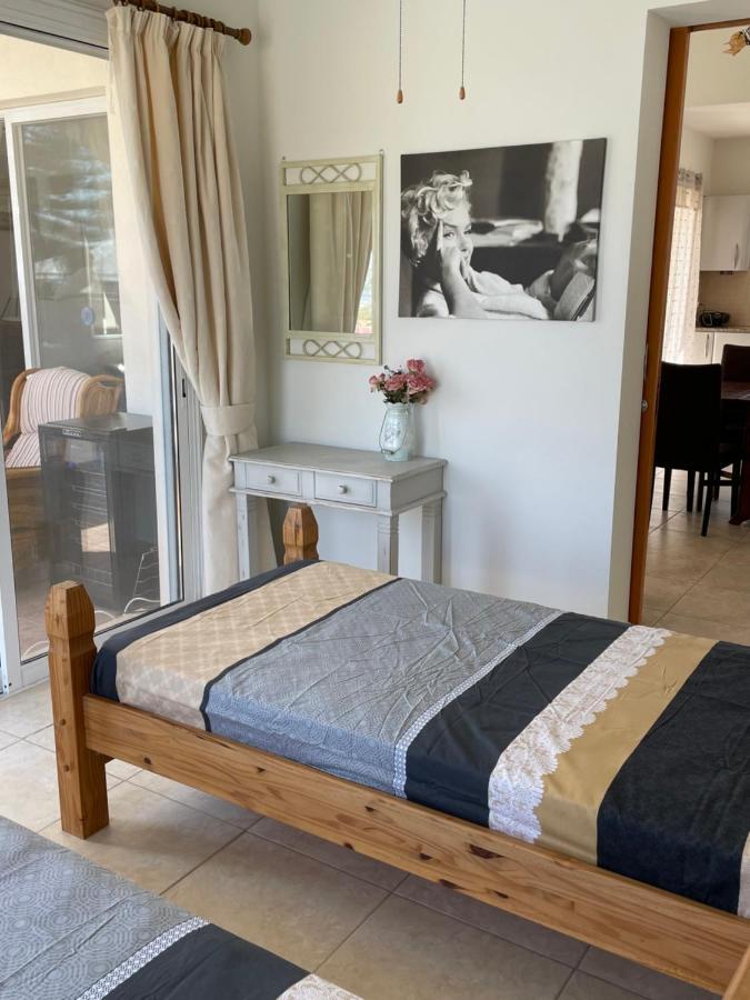 Coral Bungalow Coral Bay Extérieur photo